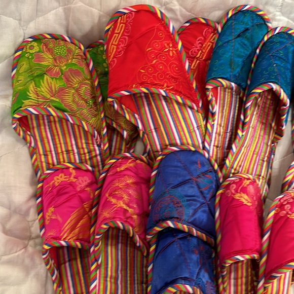 Korean Satin Slippers Set of 10 - Picture 2 of 10